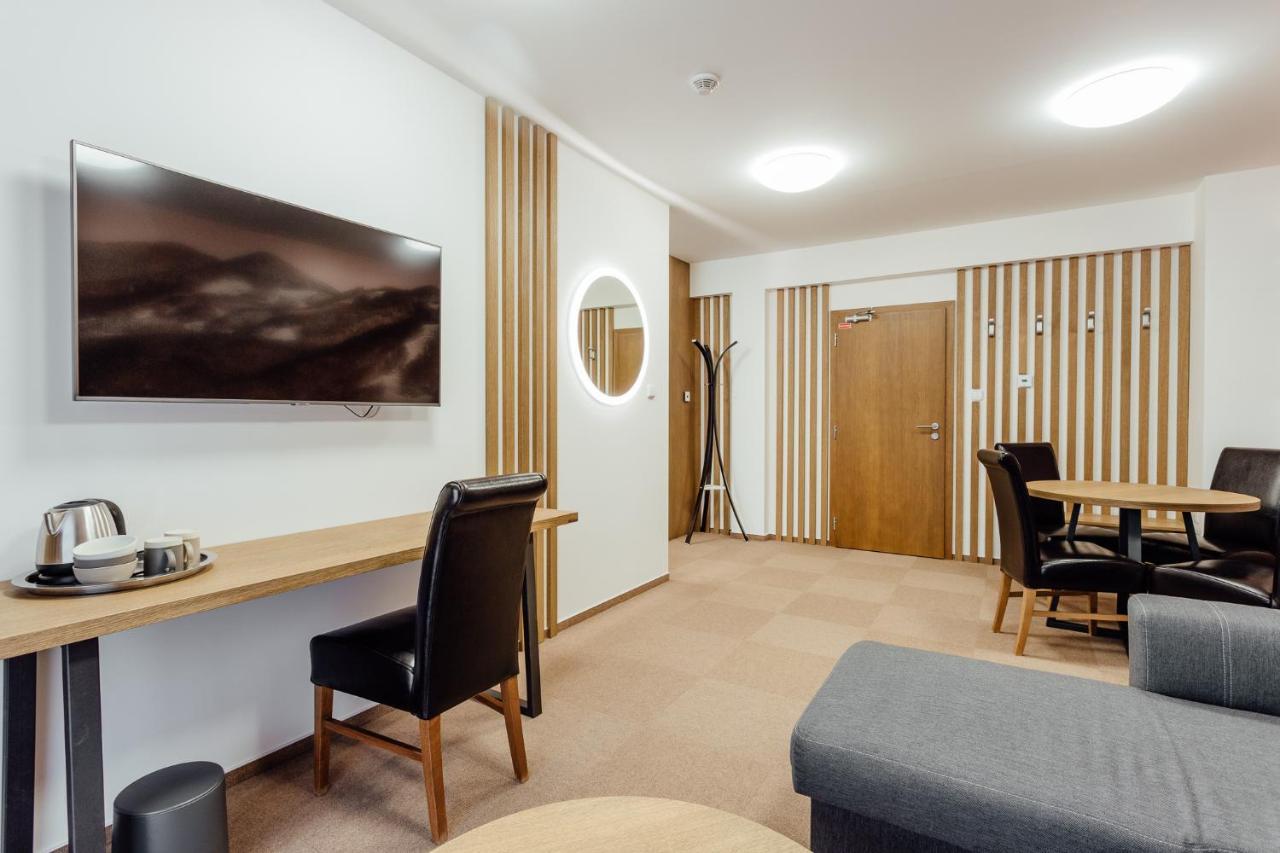Apartmány Humno Valča Exteriér fotografie