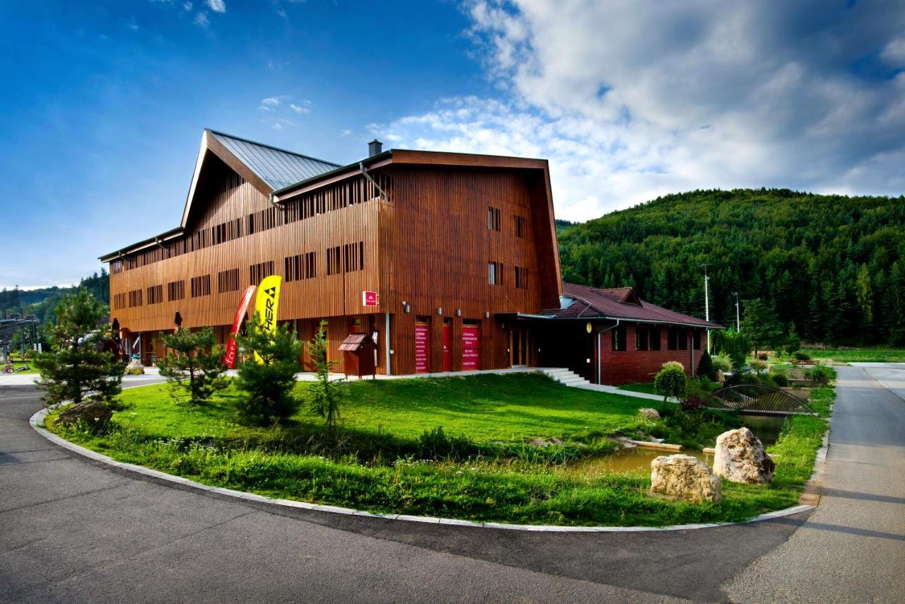 Apartmány Humno Valča Exteriér fotografie