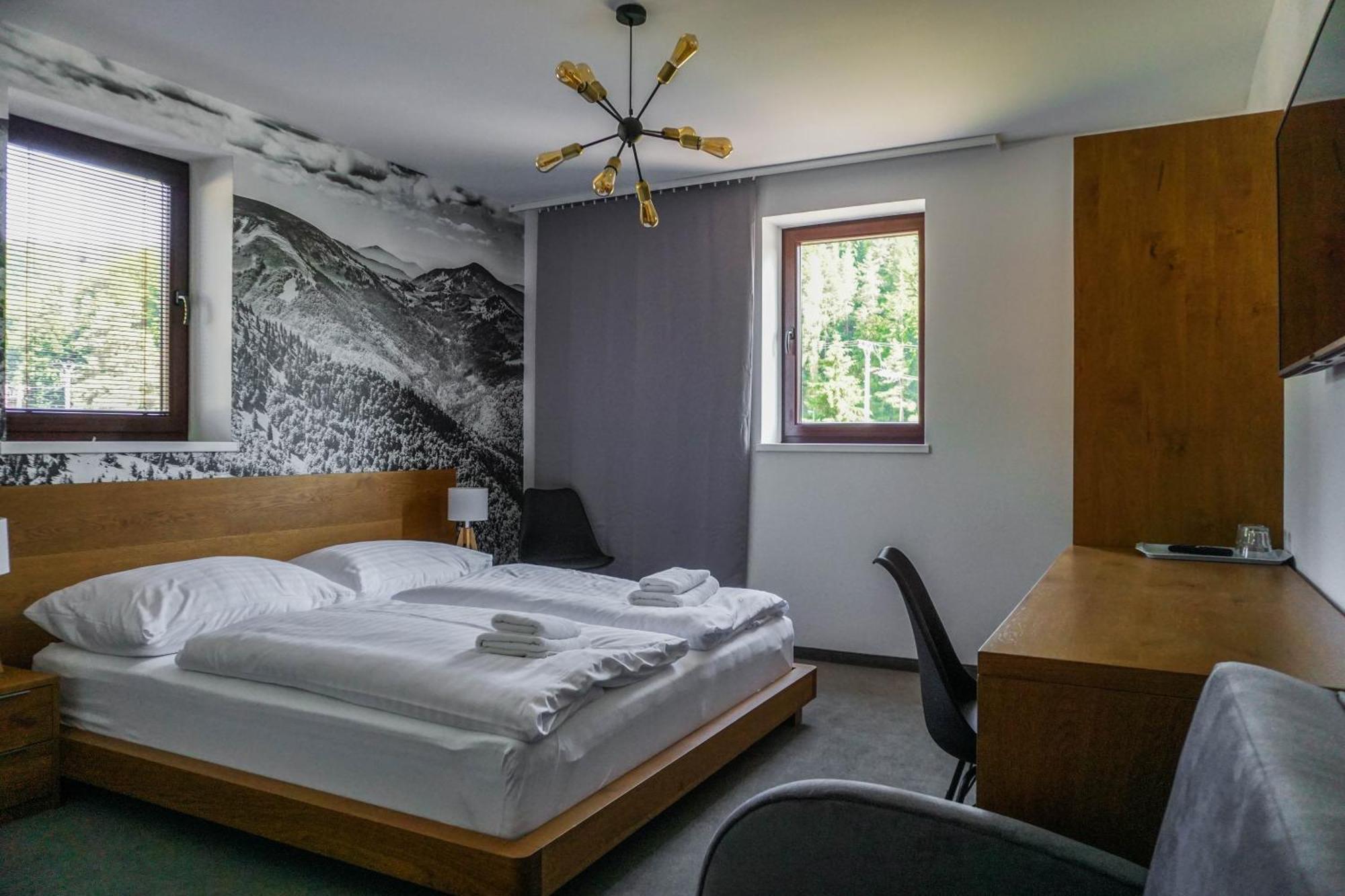 Apartmány Humno Valča Exteriér fotografie